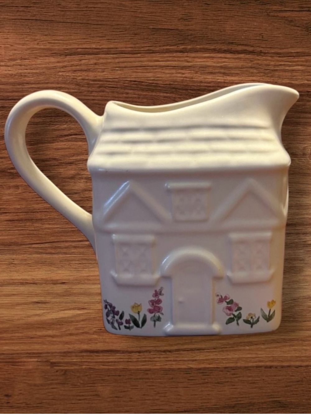 Pfaltzgraff Cape May Creamer Pitcher Cottage House Floral Pattern